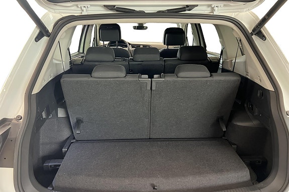Volkswagen Tiguan Allspace 18 of 26