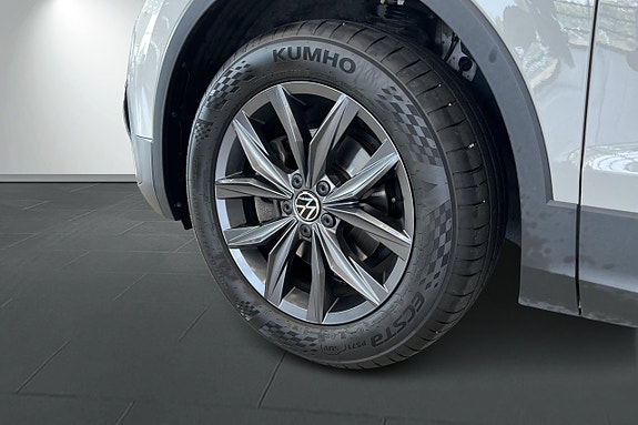 Volkswagen Tiguan Allspace 20 of 26