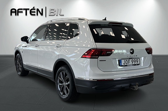 Volkswagen Tiguan Allspace 8 of 26