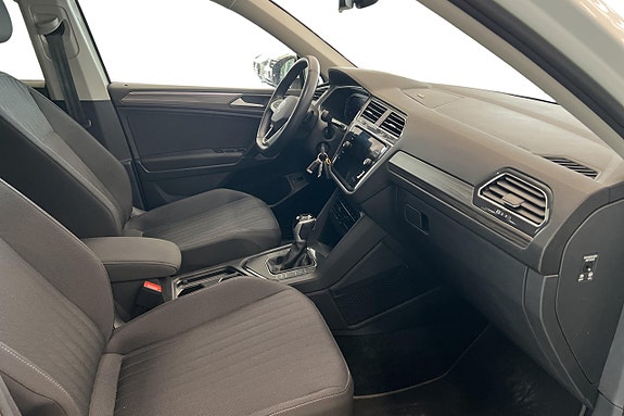 Volkswagen Tiguan Allspace 14 of 26