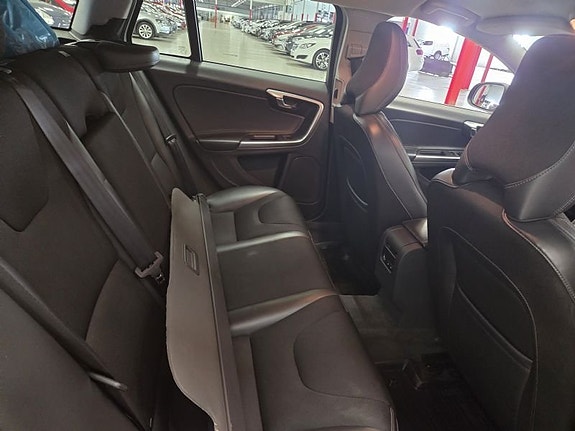 Volvo V60 5 of 5