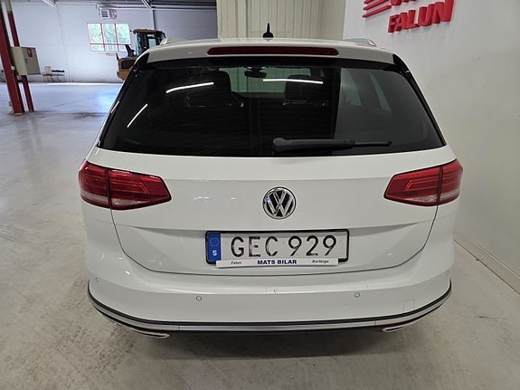 Volkswagen Passat Alltrack 7 of 10