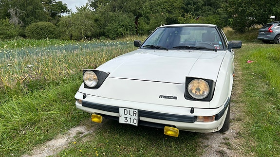 Mazda RX-7 9 of 9