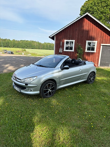 Peugeot 206 CC 3 of 4
