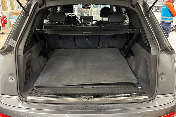 Audi Q7 21 of 24