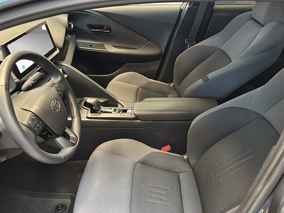 Toyota C-HR 8 of 19