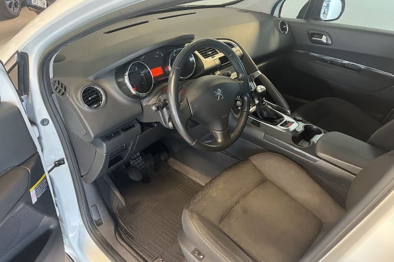 Peugeot 3008 4 of 5