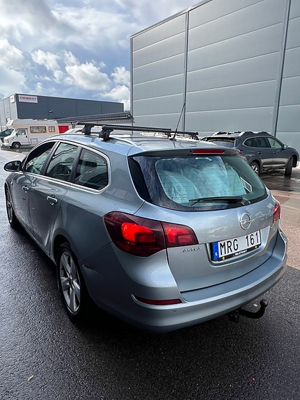 Opel Astra 10 of 11