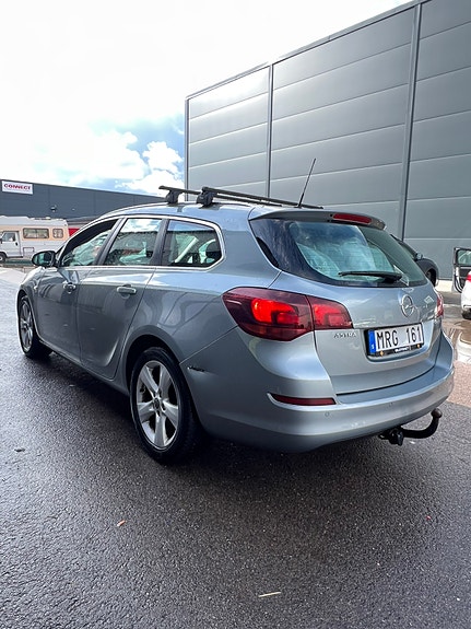 Opel Astra 11 of 11