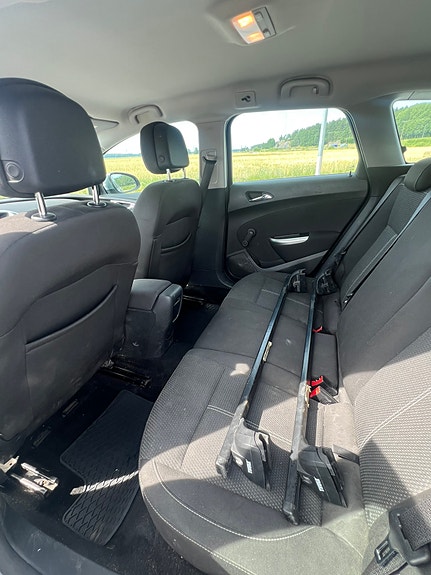 Opel Astra 3 of 5
