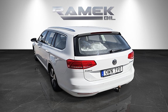 Volkswagen Passat 5 of 5