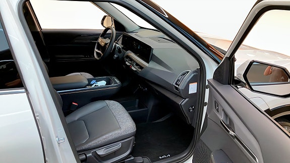 Kia EV5 3 of 5