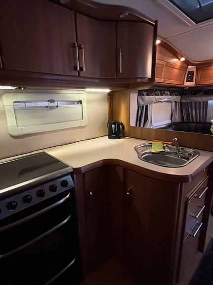 KABE Royal 560 LXL 7 of 12