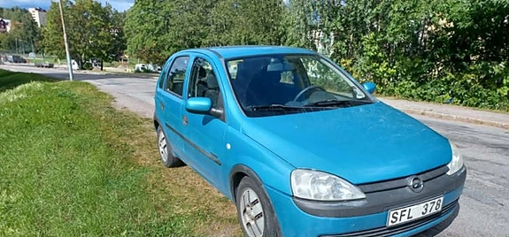 Opel Corsa 2 of 2