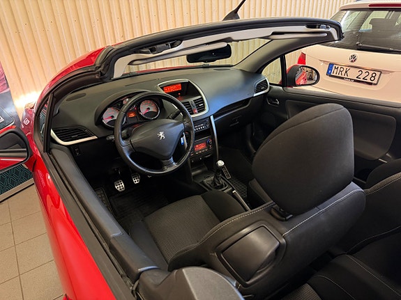 Peugeot 207 CC 7 of 10