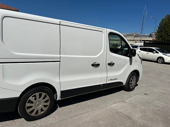 Renault Trafic 10 of 11