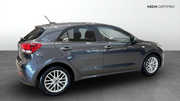Kia Rio 4 of 5
