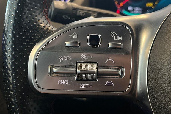 Mercedes-Benz EQA250 15 of 28