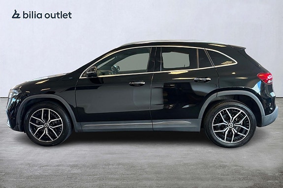 Mercedes-Benz EQA250 3 of 28