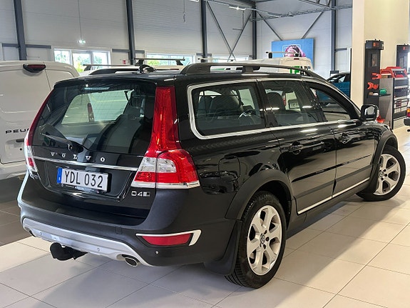 Volvo XC70 4 of 5