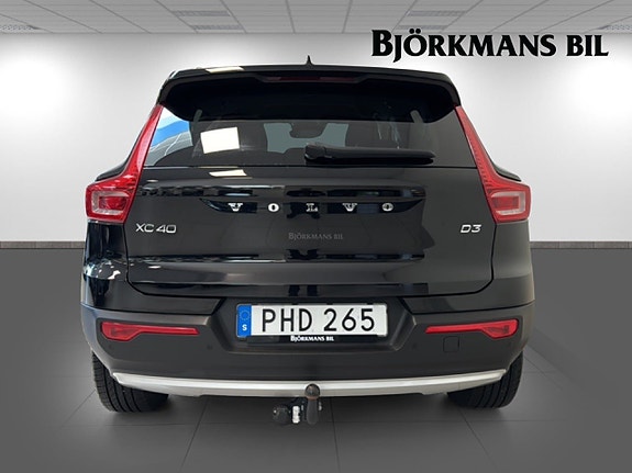 Volvo XC40 5 of 5