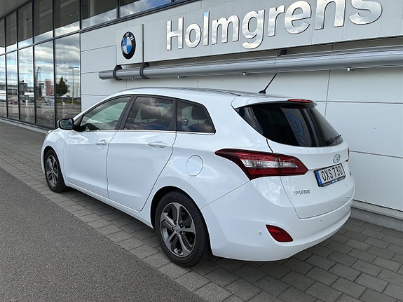 Hyundai i30 3 of 4