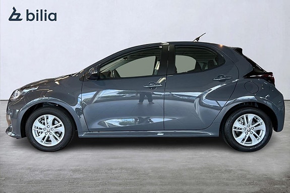 Toyota Yaris 3 of 5