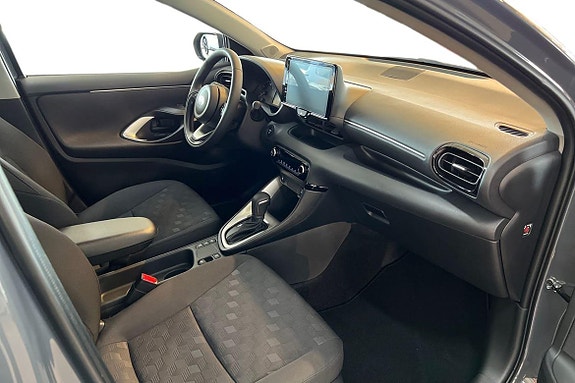Toyota Yaris 6 of 20