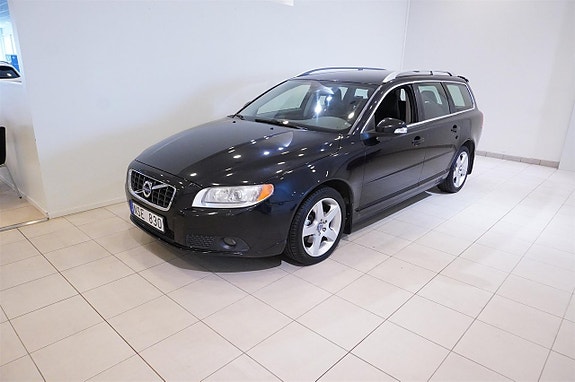 Volvo V70 4 of 5