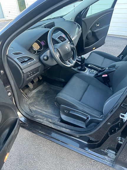 Renault Megane III 3 of 10