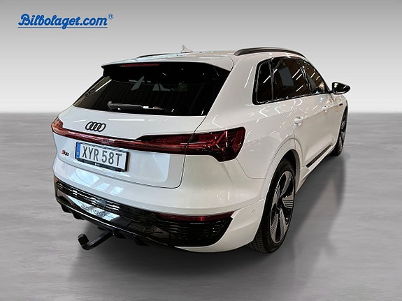Audi Q8 5 of 5