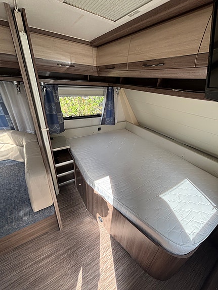 Hobby 545 kmf de luxe 8 of 9