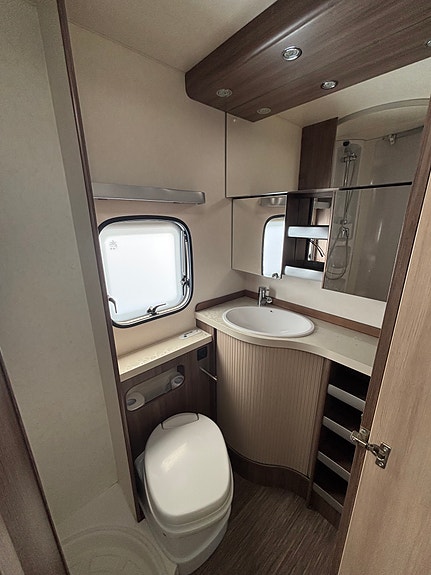 Hobby 545 kmf de luxe 6 of 9
