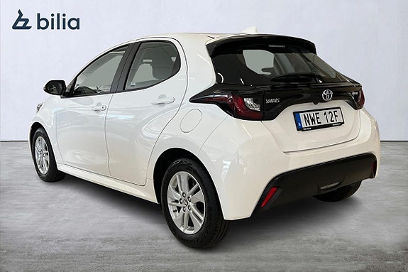 Toyota Yaris 2 of 5