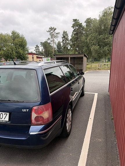 Volkswagen Passat 5 of 5