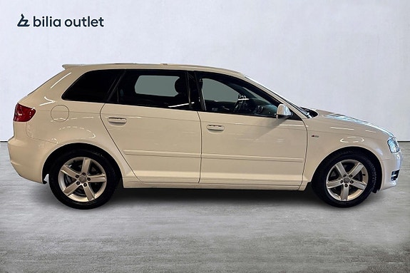 Audi A3 3 of 5
