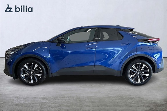 Toyota C-HR 3 of 19