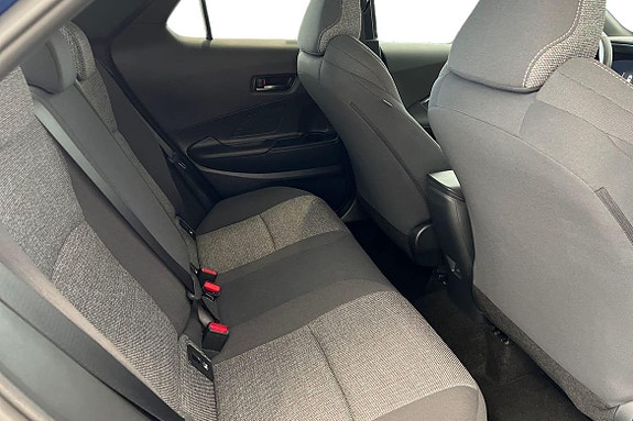 Toyota C-HR 8 of 21