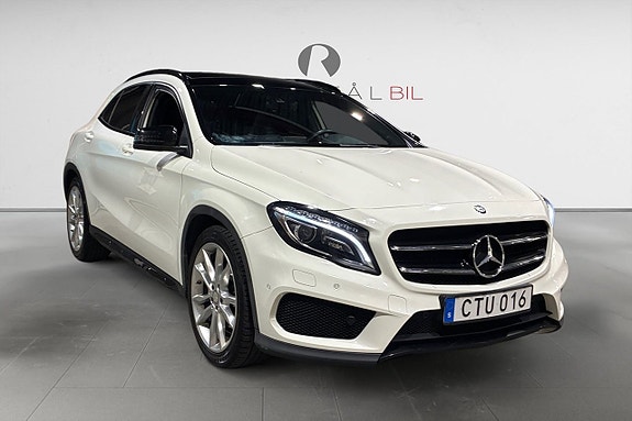Mercedes-Benz GLA220 9 of 17