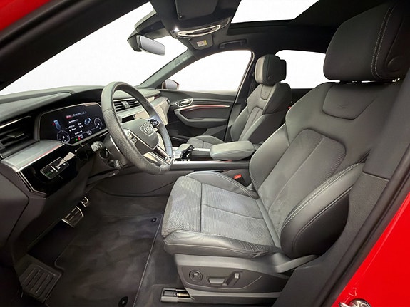 Audi Q8 15 of 30