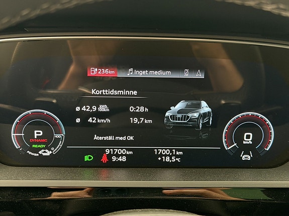 Audi Q8 21 of 30