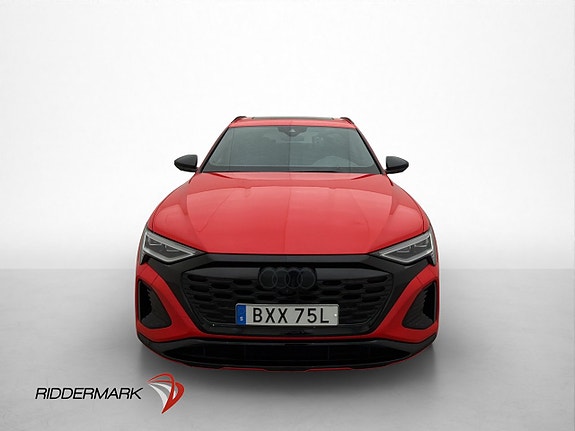 Audi Q8 3 of 5
