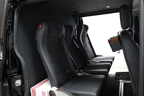 Ford Transit Custom 15 of 30