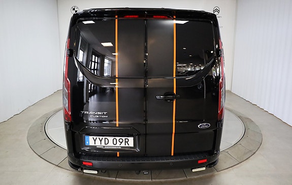 Ford Transit Custom 9 of 30