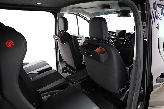 Ford Transit Custom 16 of 30