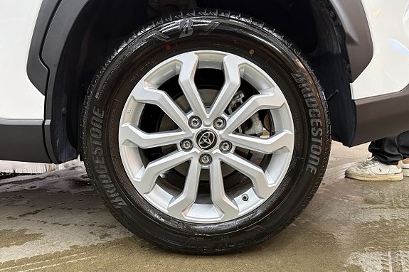 Toyota Corolla Cross 16 of 19