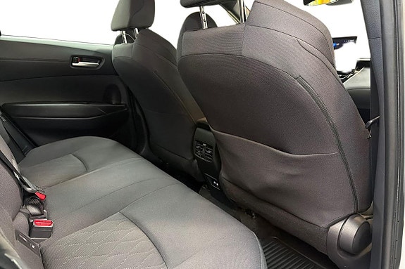 Toyota Corolla Cross 8 of 19