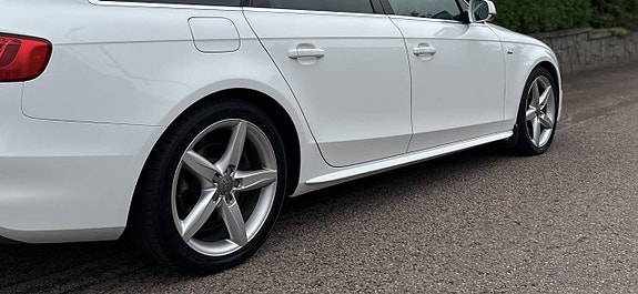 Audi A4 6 of 12