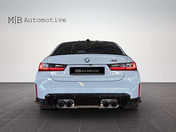 BMW M3 5 of 5