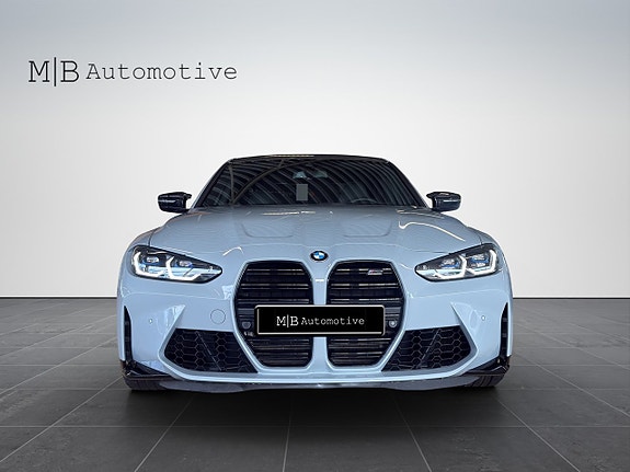 BMW M3 2 of 5